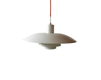 Poul Henningsen. Colgante PH 4/3 Blanco. Fabricado en Louis Poulsen. Ø. 40cm