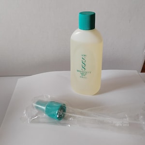 Avon 1988 SSS Skin so Soft ORIGINAL Bath Oil 4 Fl. Oz. Still SEALED, With Sprayer Still Sealed!, Mint Condition, Vintage 1980s, Vhtf