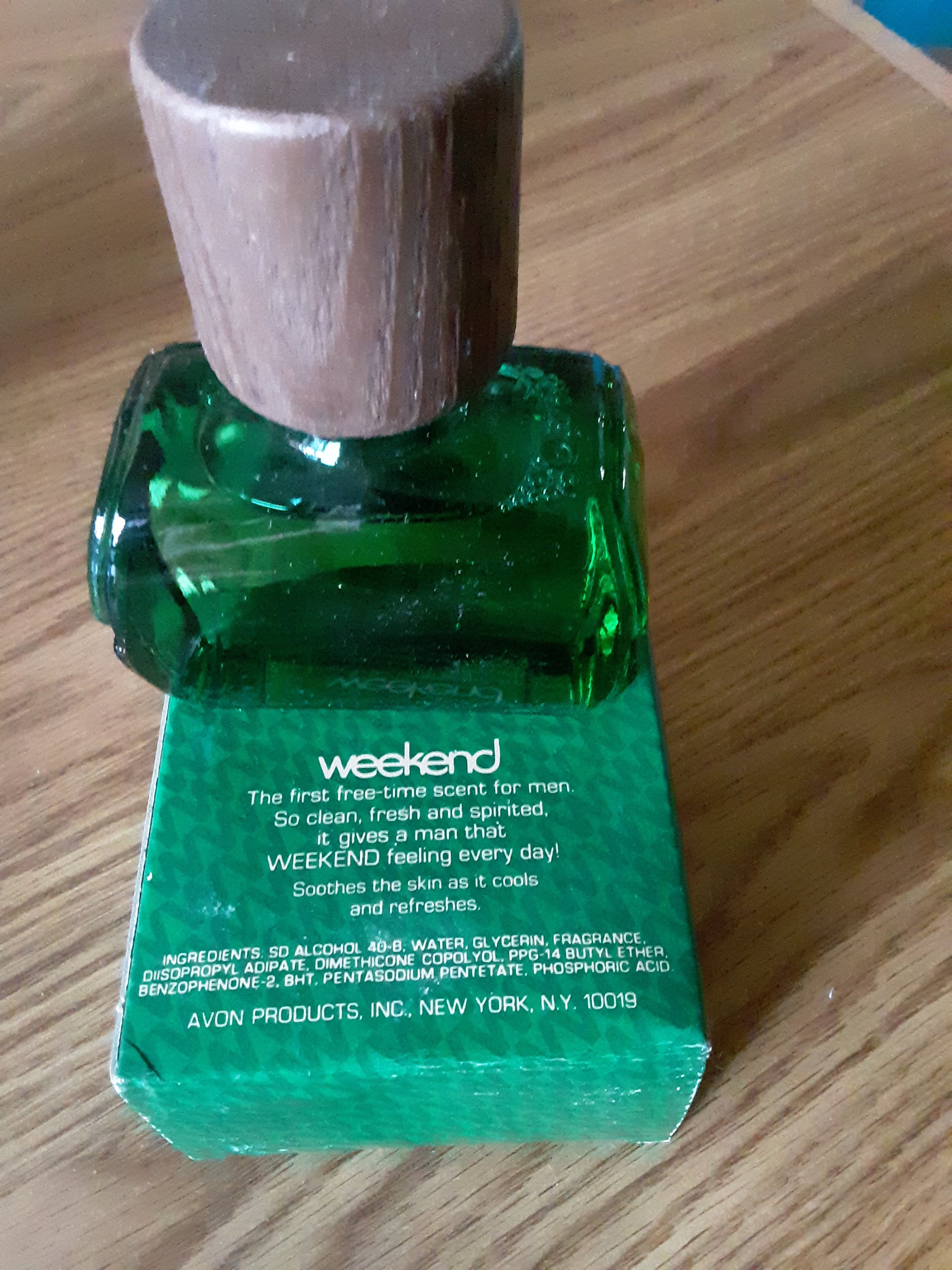 Avon WEEKEND After Shave Aftershave with Moisturizer For Men 4 fl oz