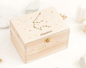 Natural Wooden Box with Engraved Zodiac Constellation Design, Perfect for Jewelry Storage, Unique Birthday Gift