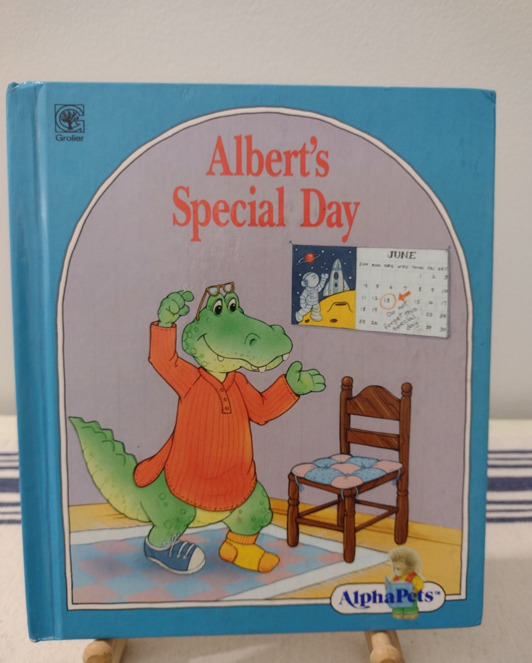 Alphapets - Alberts Special Day -hardcover 1990 Grolier Series
