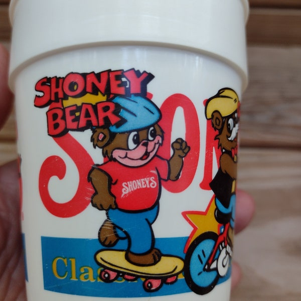 Shoney's Restaurant Kids Plastic Cup Shoney Bear Grandpa Penny Rita Bunny