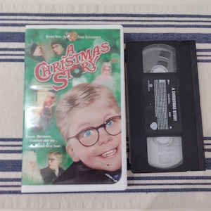 A Christmas Story VHS Video Movie Warner Brothers Rated PG Clamshell Case
