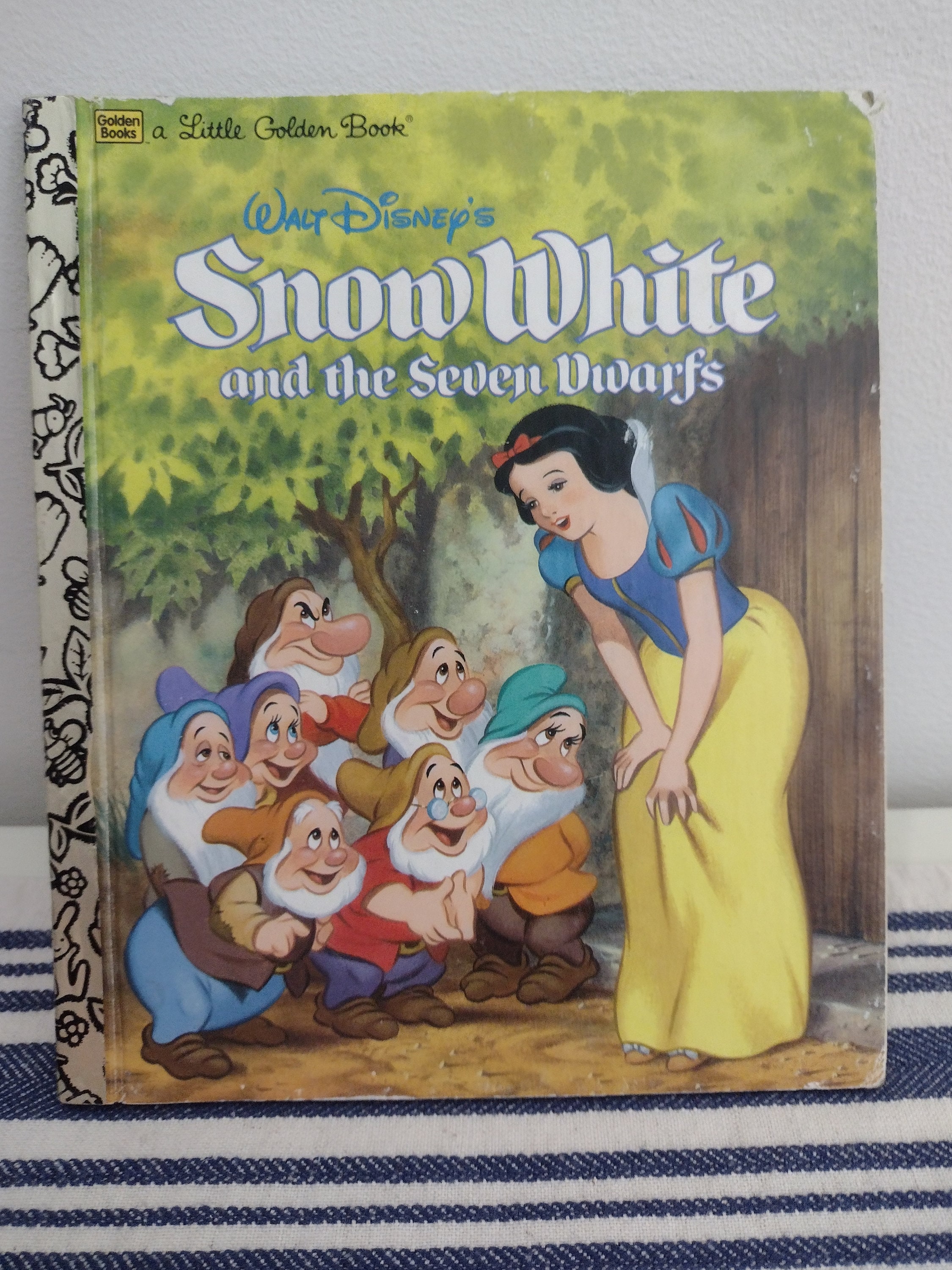 A Little Golden Book - Walt Disney's Snow White and the Seven Dwarfs ...