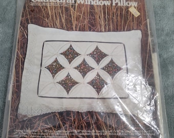 Vintage Cathedral Window Pillow Kit by Yours Truly 1977 Made in U.S.A. Unopened