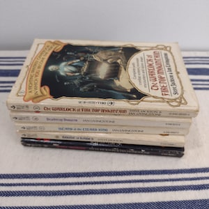 Fighting Fantasy Gamebooks Steve Jackson Ian Livingstone 1980s Paperback You Choose