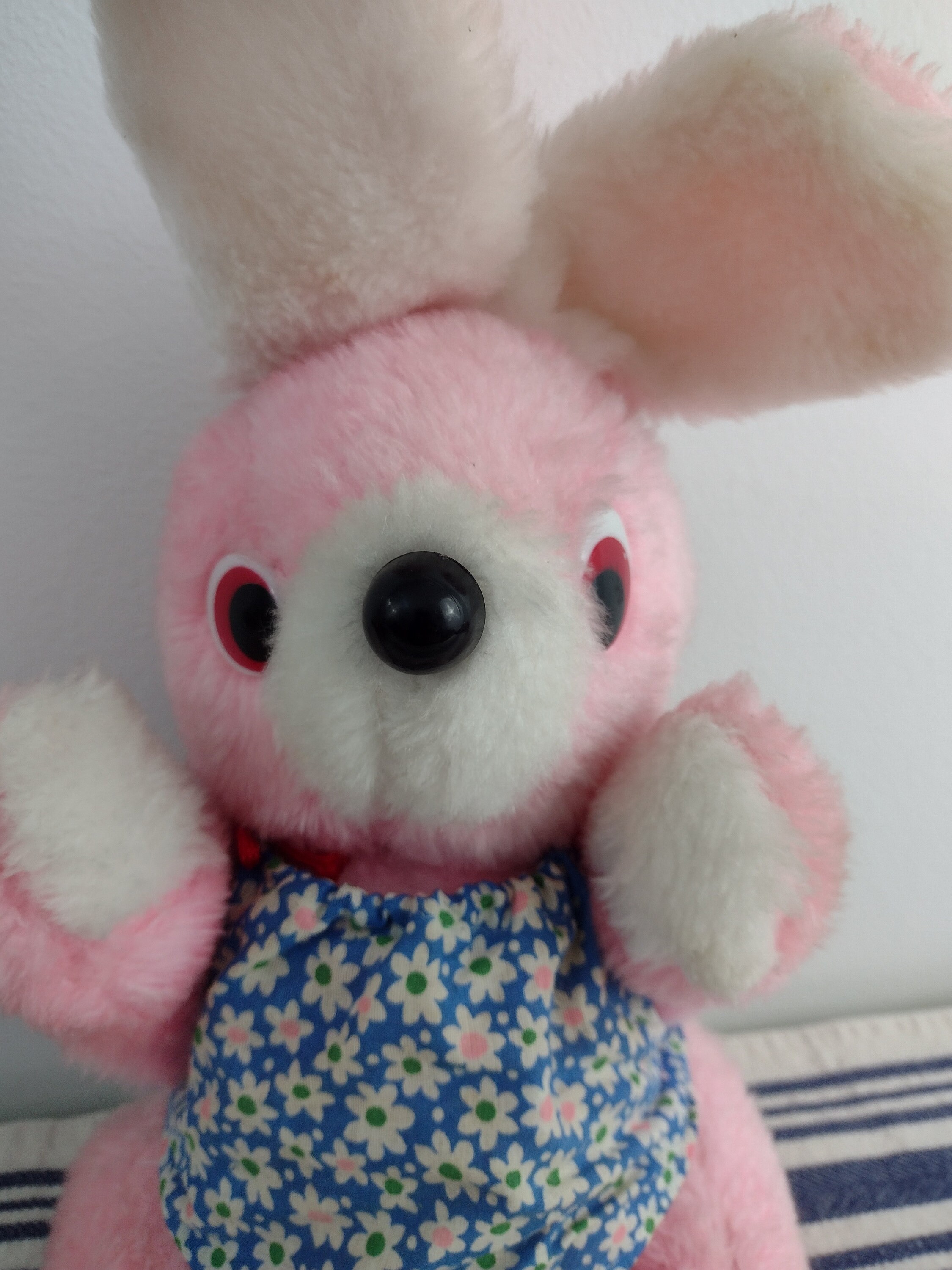 Musical Bunny Rabbit Vintage Musical Bunny Rabbit Pink Girl Plays