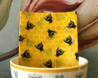 1 Beeswax Food Wrap. Individual 28cm x 28cm. Bees/Honeycomb/Bee print/Bee/Yellow/Honey  - Perfect clingfilm replacement. Go plastic free!