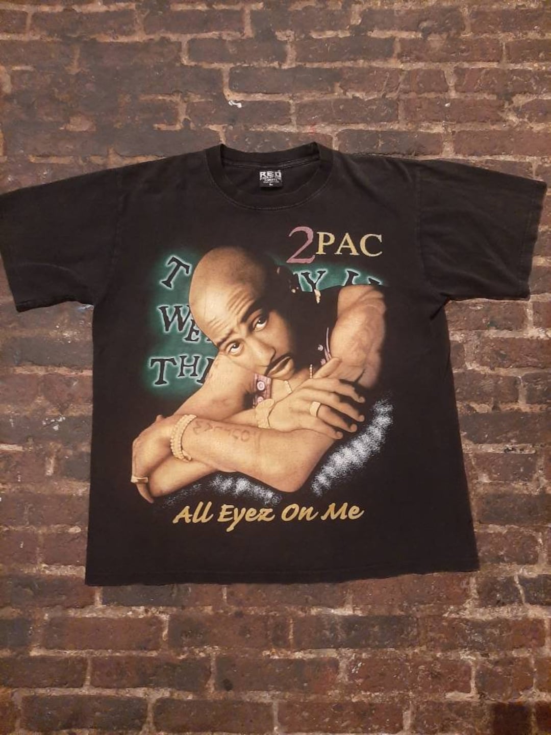 新品   2pac  tシャツ  ALL EYEZ ON ME