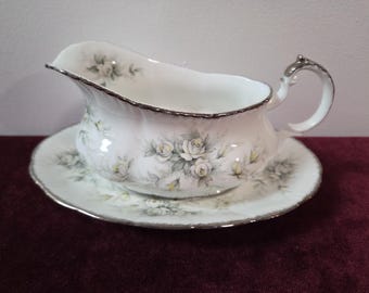 Paragon Just Love Gravy Boat and Tray. Made in England