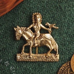 The Hawking Scene pilgrim badge. Medieval pin for a hat or a cloak. Replica of the 14th-15th century for Renaissance costume.