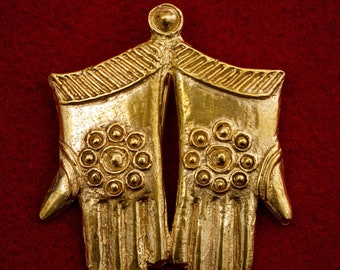 Medieval Badge Bishop's Gloves of St. Thomas Becket.  A copy of the 14th century. Perfect gift for reenactors!