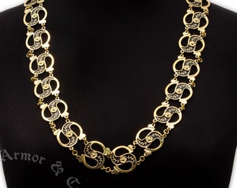 Viking-era gold necklace found on Hiddenze Island between