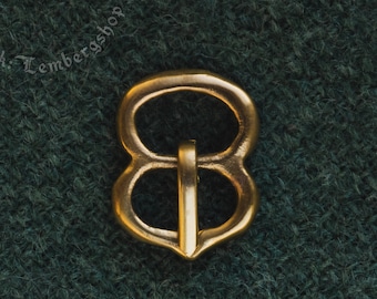 Medieval buckle replica from the 13-15th century for clothes, shoes, and armor. 8-shape buckle for the reenactment.