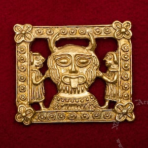 Dutch Medieval badge replica. Pilgrim pin for a hat or a cloak, for Renaissance costume 14th-15th centuries.