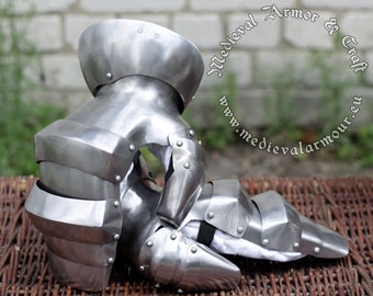 Medieval Gauntlets (aka Tristan).Extra mobility and protect your hands. Can be used for full contact combat, Buhurt International, SCA, IMCF