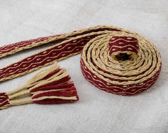 Tablet woven belt. Gregory pattern, inspiration from the particular mantle “Decretals” of Gregory IX,  Bologna, Italy, 1241. 16 tablet cards
