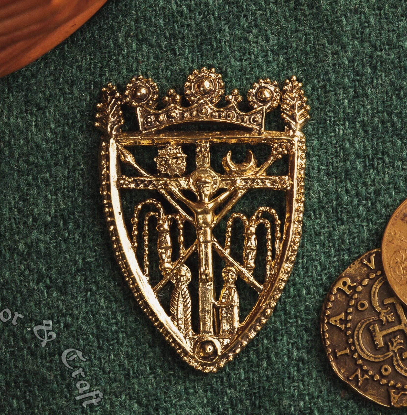 Crucifix as a Shield. Medieval badge Museum replica Brook Wharf, London. Pilgrim pin for a Renaissance costume 14th-15th centuries.