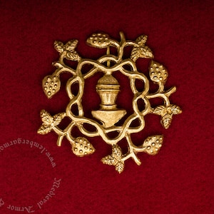Plantagenet family heraldic. Medieval badge replica. Pilgrim pin for a hat or a cloak, for Renaissance costume 14th-15th centuries.
