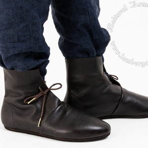 Medieval reenactment shoes. Men and women medieval boots. Medieval and Renesanse shoes for buhurt and full-contact. For reenactment and LARP
