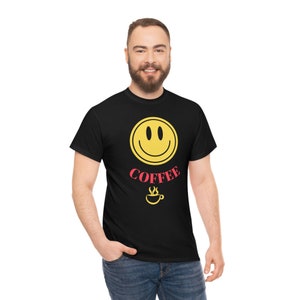 Men and women smiley face with coffee t-shirt Unisex Heavy Cotton Tee