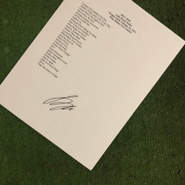 Luke Bryan signed Setlist from 2018 Wrigley Field