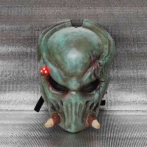 Mask Predator Tracker Predator Mask (1/1 Wearable)