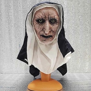 Mask The Nun-masker (1/1 draagbaar)