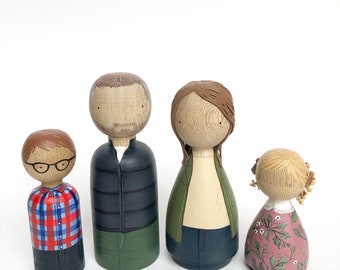 Muñecas de madera familiares personalizadas, regalo familiar personalizado, familia de muñecas de clavija pintadas a mano con detalles en 3D, regalo único para padres, abuelos.