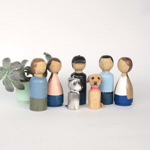 Muñecas de madera personalizadas para la familia / Regalo familiar personalizado / Regalo para niños y padres / Figuras de madera hechas a mano / Recuerdo de vacaciones imagen 8