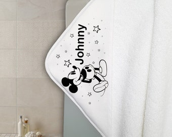 Cape de bain en éponge personnalisable avec prénom modèle Mickey