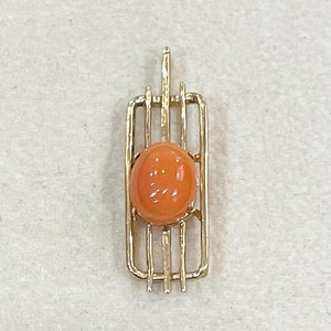 Genuine Natural Hawaiian Salmon Pink Coral Oval Cabochon 14k Yellow Gold Pendant