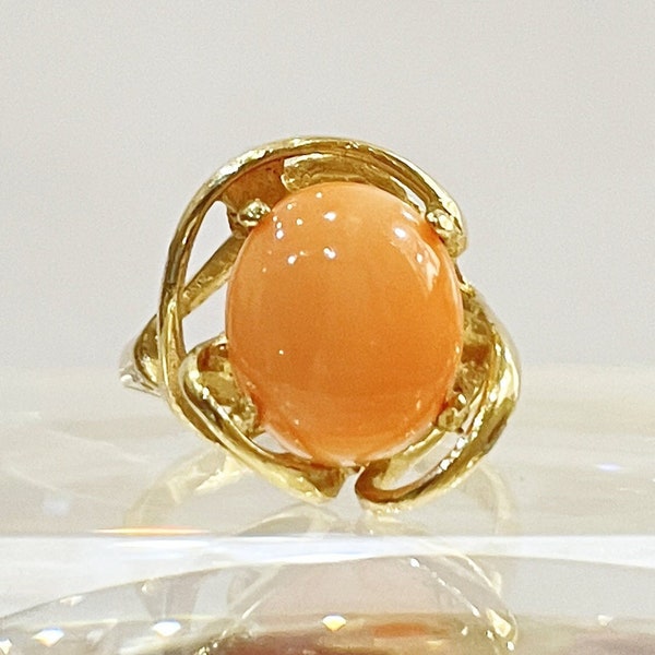 14k Yellow Gold Hawaiian Pink Oval Cabochon Coral Ring