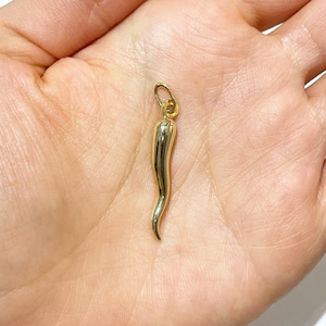 Vintage-Anhänger aus 14-karätigem Gelbgold mit Stierhorn-Motiv, hergestellt in Italien
