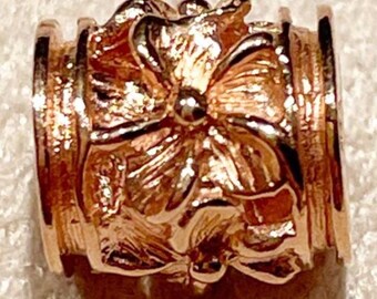 14k Rose Gold Hawaiian Flower Barrel Pendant