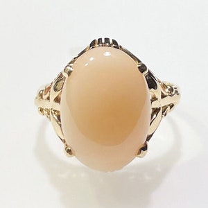 Genuine Natural Hawaiian Pink Oval Cabochon Coral 14k Yellow Gold Ring