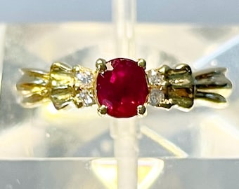 Oval Brilliant Ruby and Diamond 18k Yellow Gold Ring Size 6.25