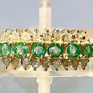 Round Brilliant Emerald and Diamond 14k Yellow Gold Ring Size 6.25