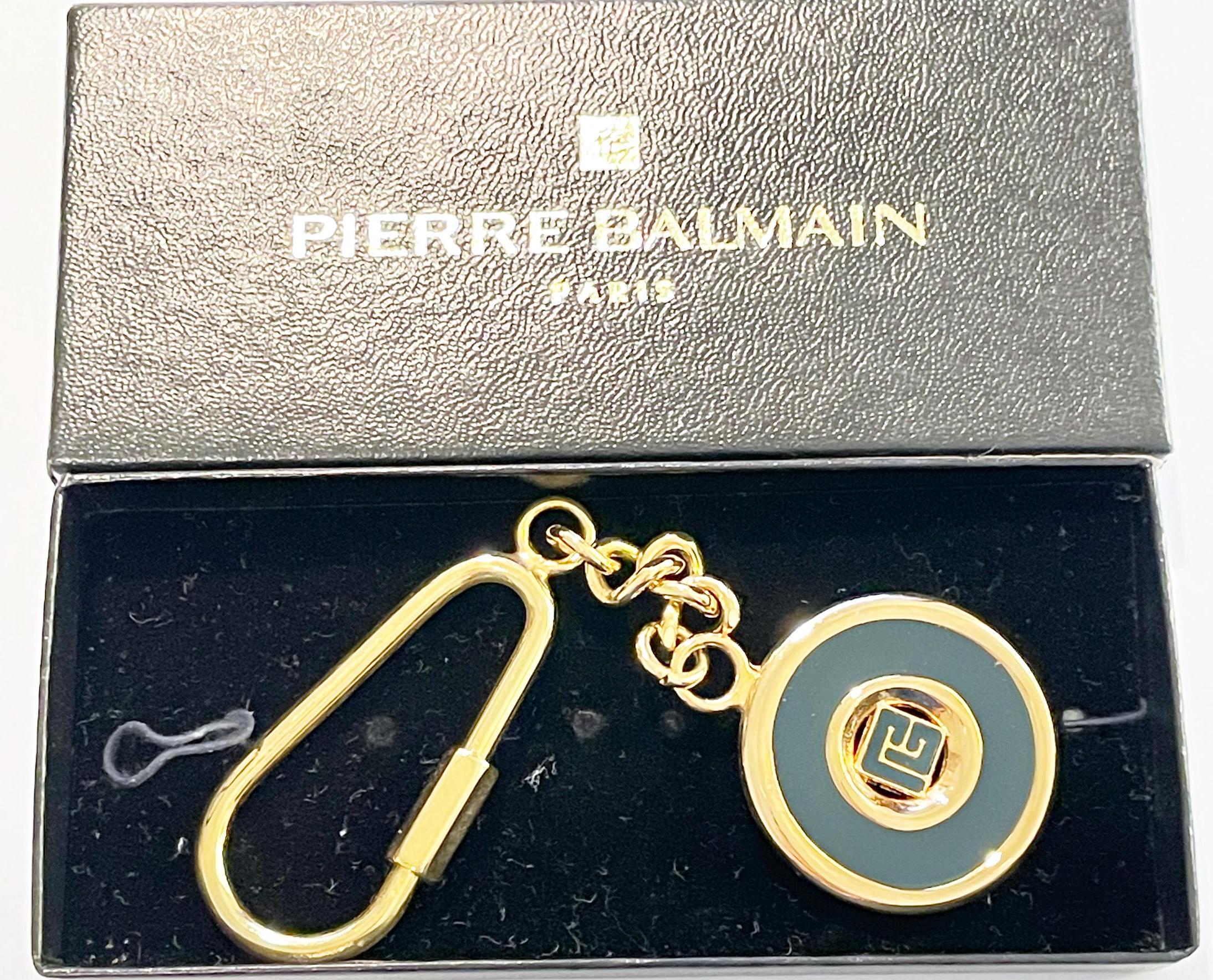 【希少デザイン】Pierre Balmain 裏地総柄　レザーコート　金ボタン 希少デザイン】Pierre Balmain 裏地総柄 レザーコート 金ボタン