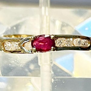 Oval Brilliant Ruby and Diamond 14k Yellow Gold Ring Size 6