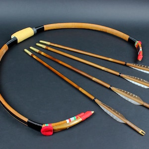 Traditional Korean Horn bow & Bamboo Arrows by  National Heritage(Meister)