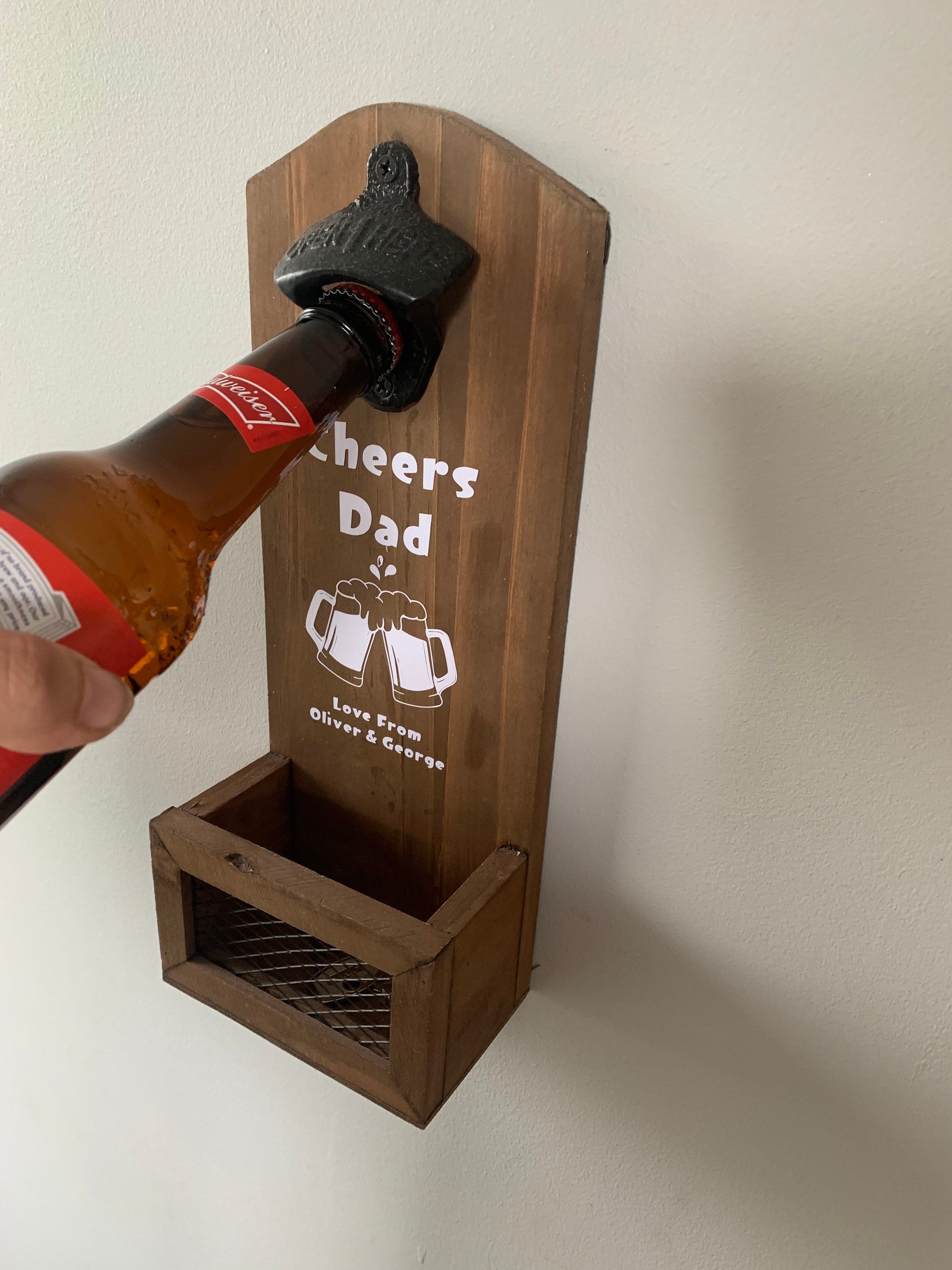 Abrebotellas de madera colgante de pared personalizada | Etsy