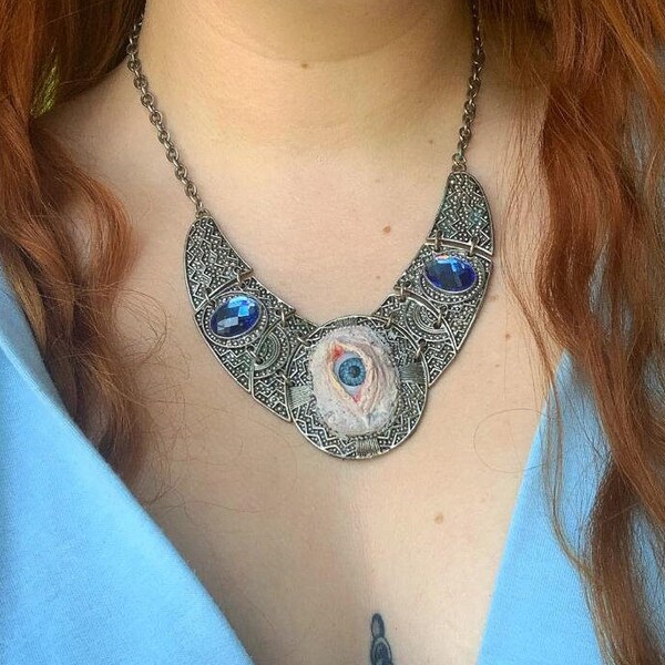 blue eye necklace/ blue pendant/ silver realistic eye jewelry/ weird style/ evil eye/ bizarre/ creepy/ horror/ statement/ handmade/ gift