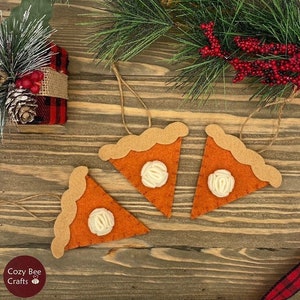 Felt Pumpkin Pie Ornament, Handmade Pie Christmas Ornament, Pumpkin Pie Decor, Felt Food, Dessert Ornament