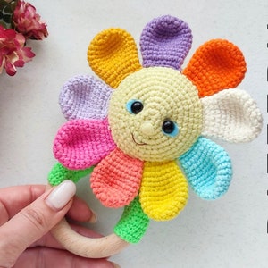 Crochet flower pattern. Crochet patterns for babies. Amigurumi PDF Pattern. Stuffed rattle flower pattern. Amigurumi flower rattle toy