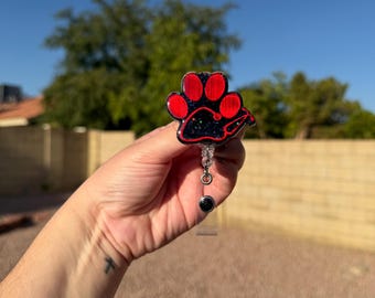 Paw Print Stethoscope Badge Reel