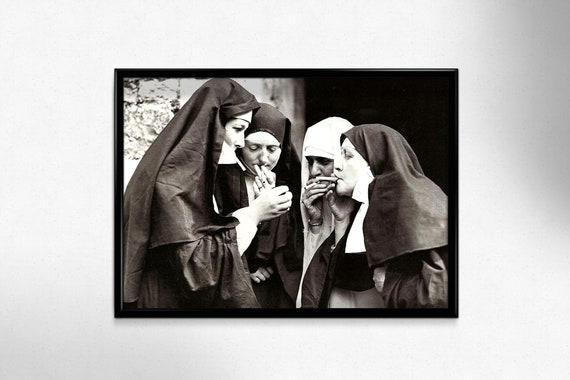 Smoking Nuns Vintage Photo Print, Funny Wall Art (digital Download)