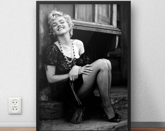 Marilyn Monroe Poster: Black and White Old Hollywood Fashion Print