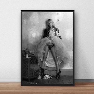 Kate Moss Fashion Photo Print: Iconic Wall Art (Digital Download)