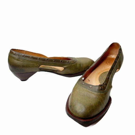 Vintage John Fluevog “Hold Freedom Up” flats